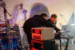 Koncert: Rock na Starówce - Na scenie ostatnie przygotowania do koncertu